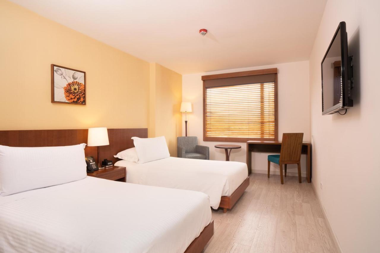 Hotel Habitel Select Bogota Luaran gambar