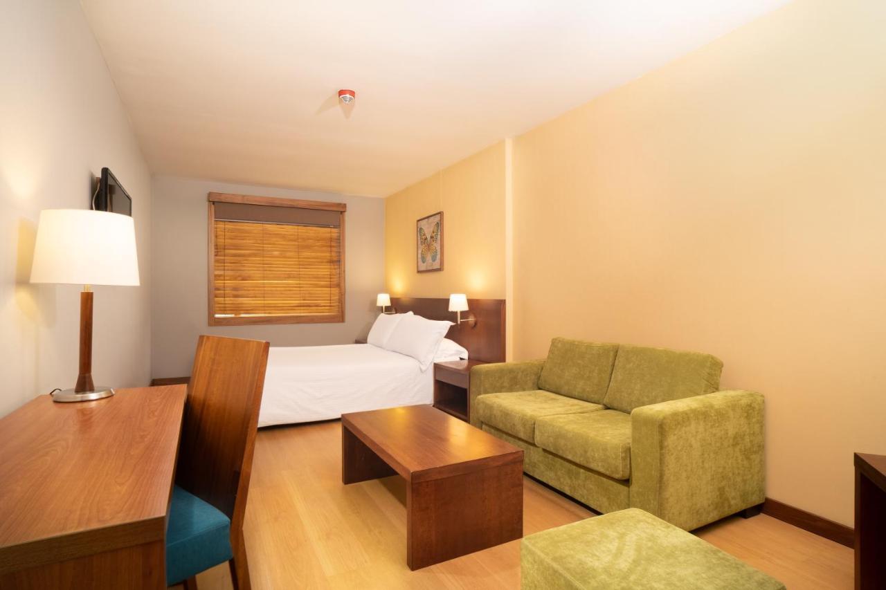 Hotel Habitel Select Bogota Luaran gambar