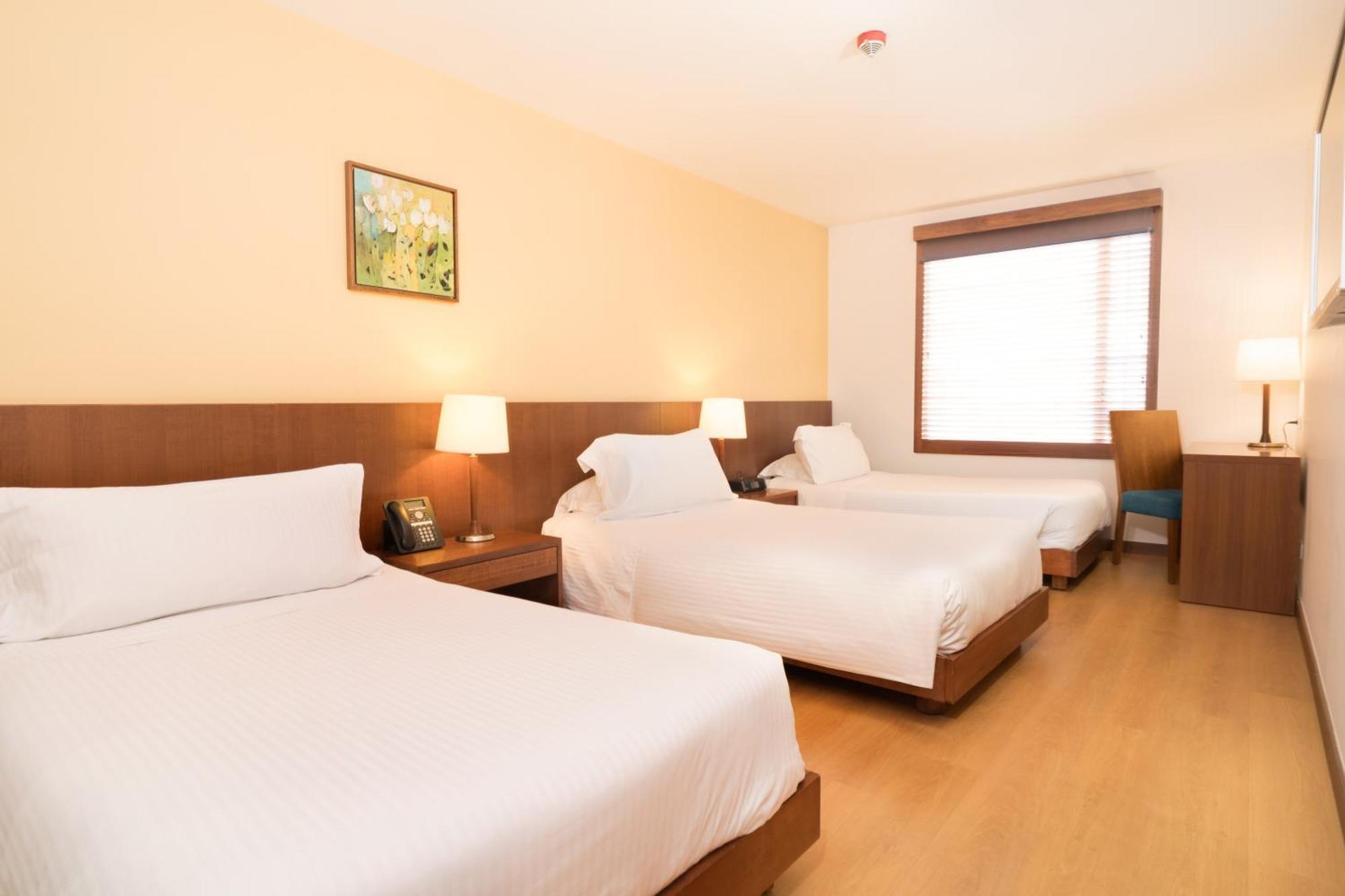 Hotel Habitel Select Bogota Luaran gambar